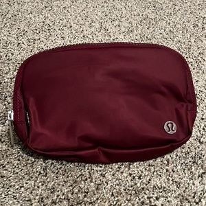 NWOT Lululemon Everywhere Belt Bag - Red Merlot